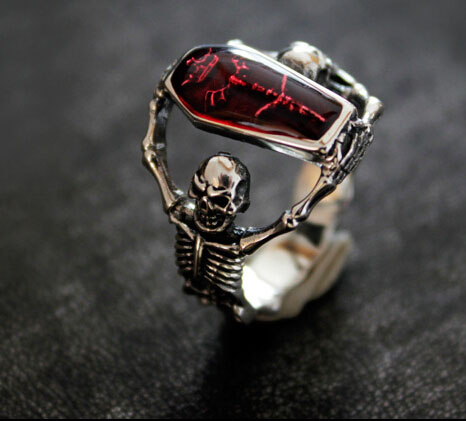 Bloodthirsty Dark Skull 925 Silver Man Ring